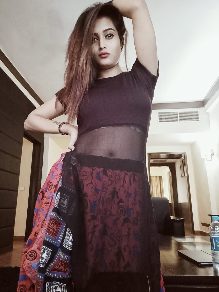 Pune Escorts near Golf Course