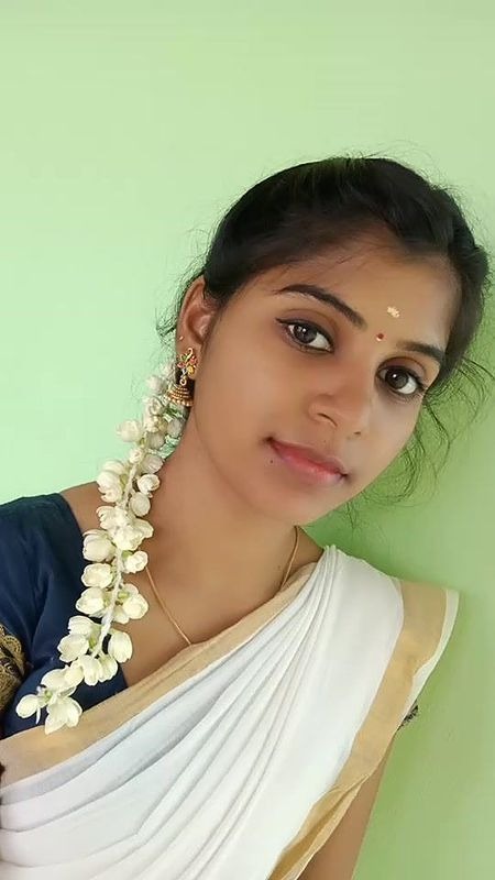 Pune Escorts near Pune Stadium